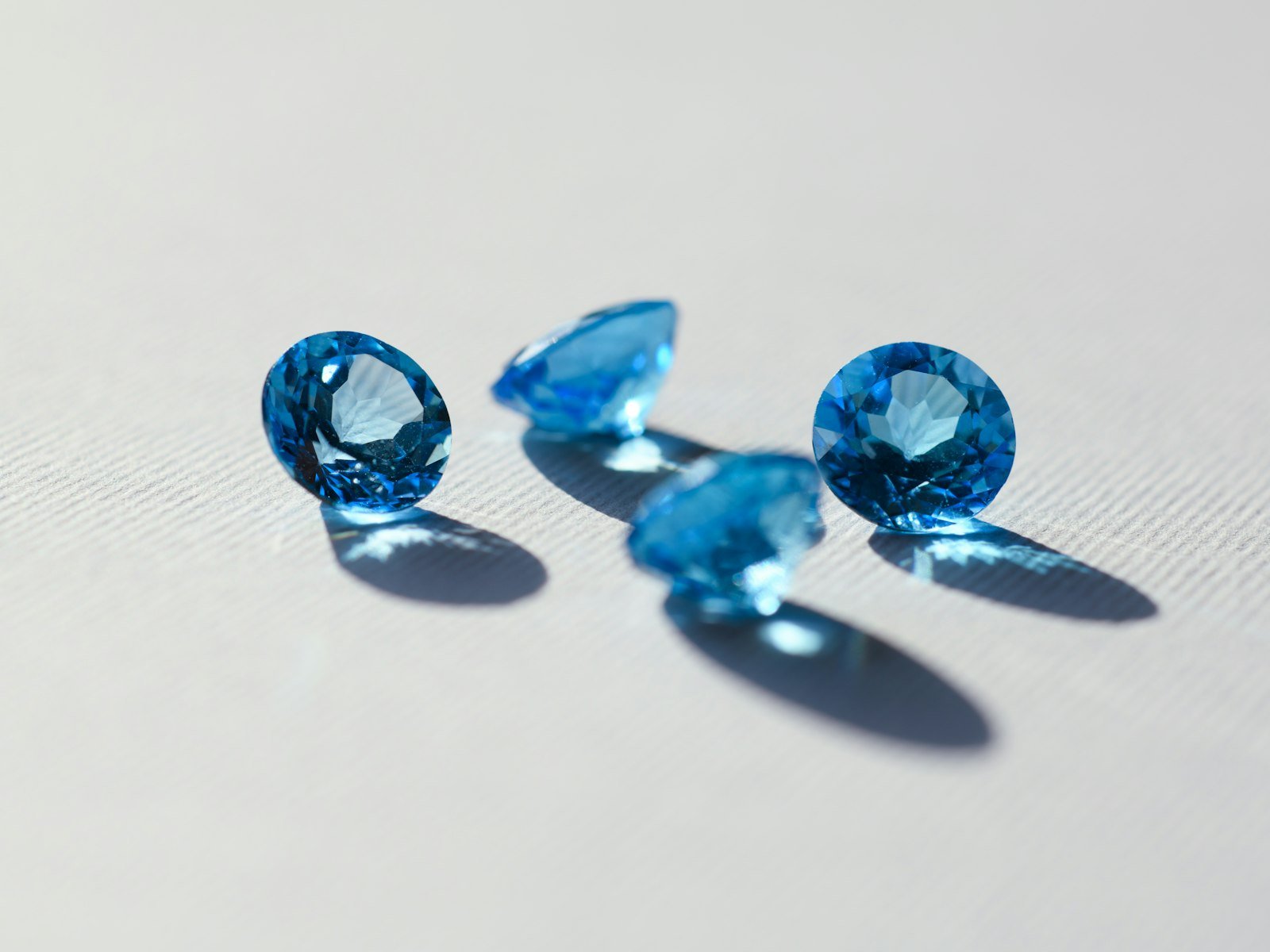 Lab Grown Sapphire at Rashmi Gems